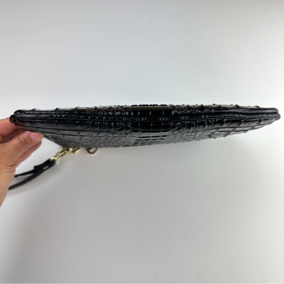 Stauer Sloane Crocodile-Embossed Clutch Black Wristlet Crossbody NWOT - Picture 6 of 13